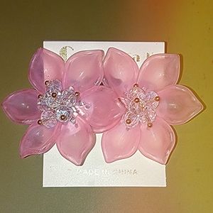 Crystal pink earring